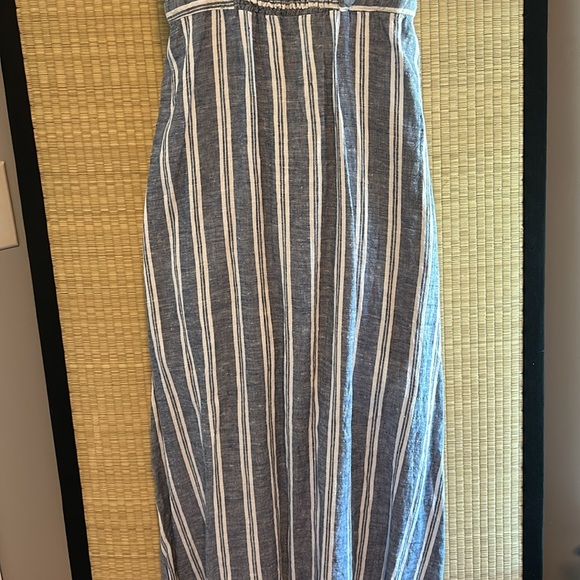 St. Tropez West Linen Maxi Dress - Picture 9 of 12